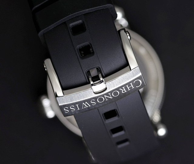 Regulator Classic Carbon Racer - CH-8773-CARE