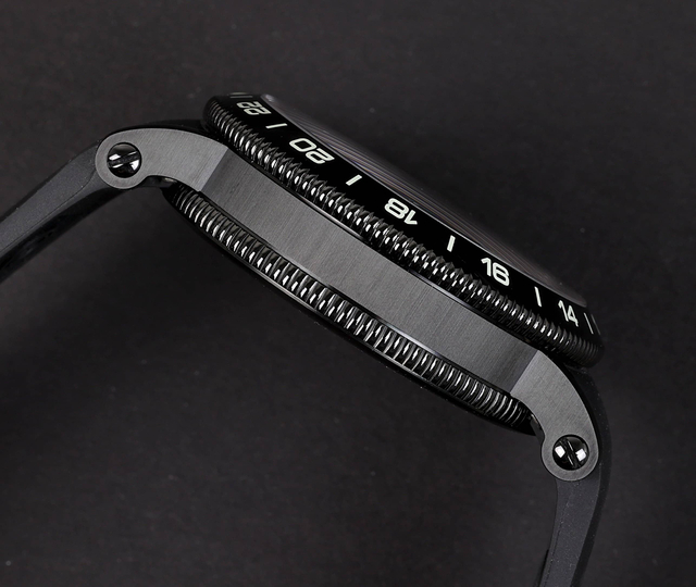 Timemaster Chronograph GMT DLC - CH-7555.1