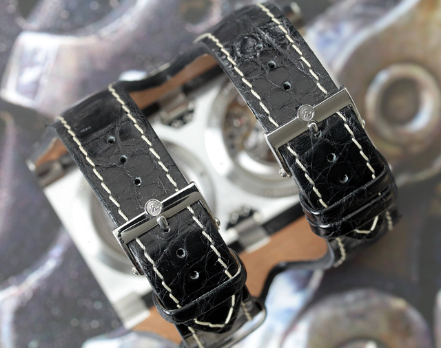 Wristmaster - CH-2703